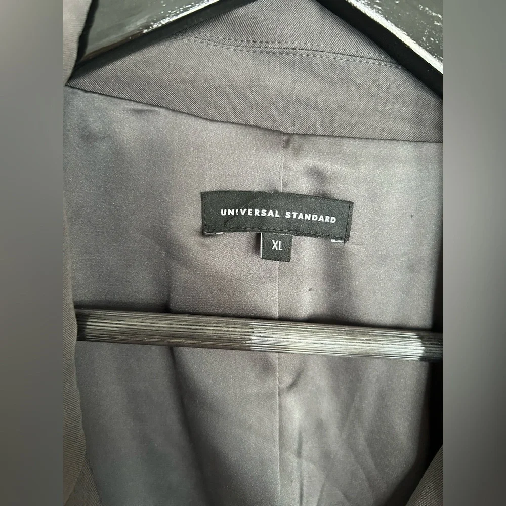 Universal Standard Charcoal Outerwear - Picture 3 of 3